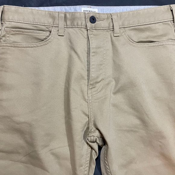 Like New Dockers Pants 33x32 Straight Fit - Picture 2 of 4